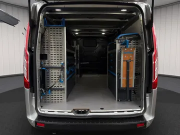 Car image 21