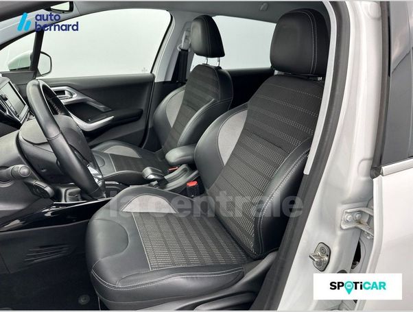 Peugeot 2008 BlueHDi 100 Allure 75 kW image number 15