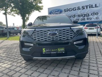 Car image 30