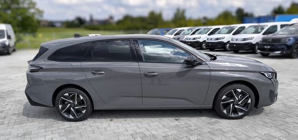 Peugeot 308 1.2 PureTech Allure 96 kW image number 3