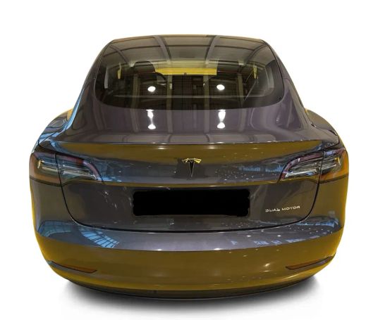 Tesla Model 3 AWD 366 kW image number 4