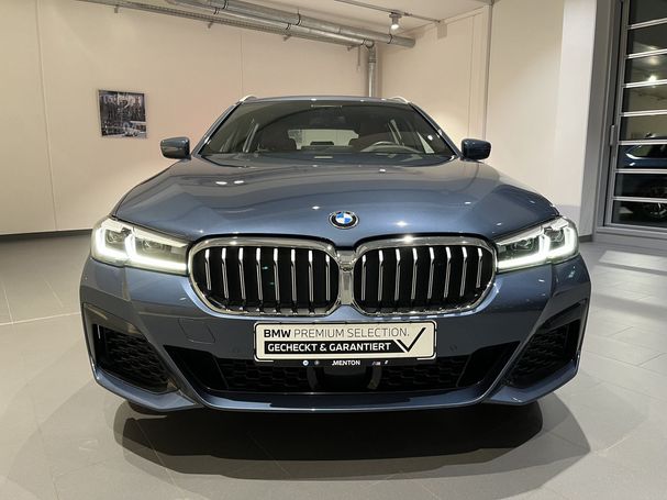 BMW 520d Touring xDrive 140 kW image number 2