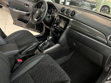 Car image 10