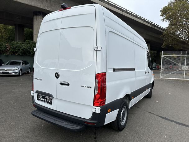 Mercedes-Benz Sprinter 317 CDI RWD 125 kW image number 4