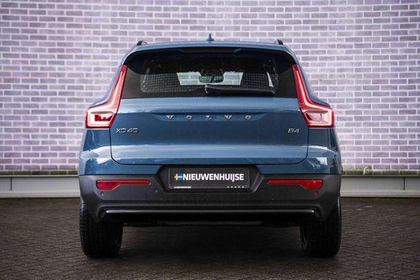 Volvo XC40 B4 Plus Dark 145 kW image number 10