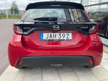 Car image 3