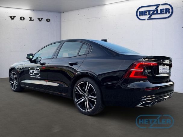 Volvo S60 T8 R Design AWD 288 kW image number 4