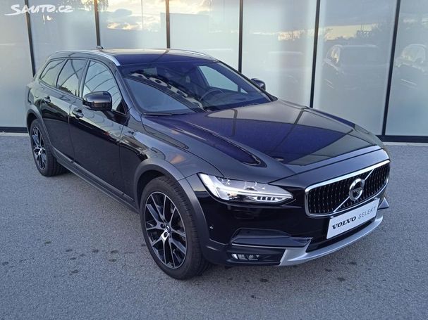 Volvo V90 Cross Country T6 AWD 228 kW image number 2