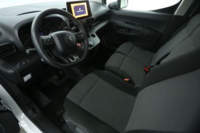 Car image 21