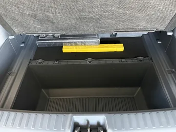 Car image 31