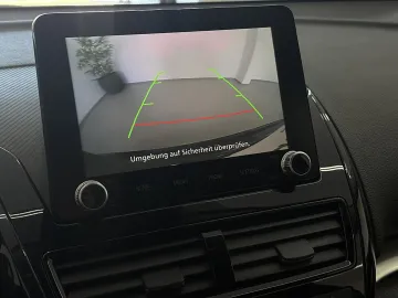 Car image 32