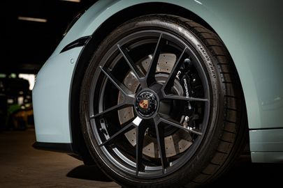 Car image 35