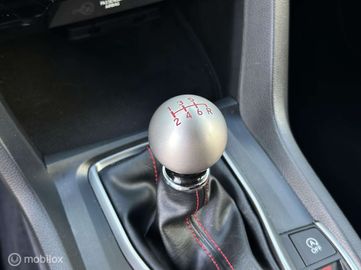 Car image 36