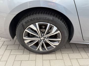 Car image 29