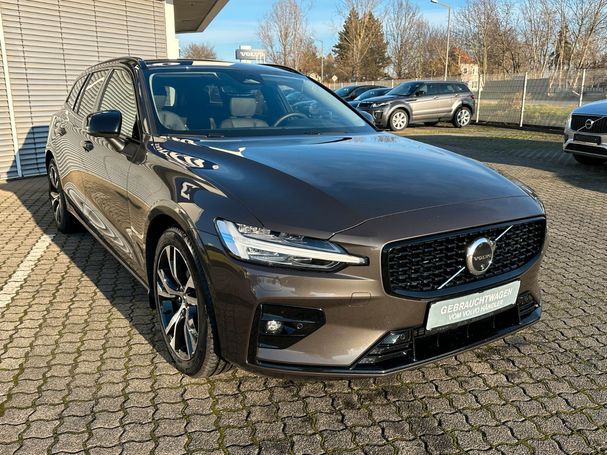 Volvo V60 Plus 145 kW image number 2