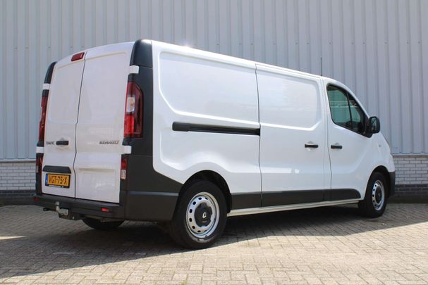 Renault Trafic dCi 120 88 kW image number 3