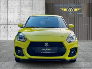 Car image 3