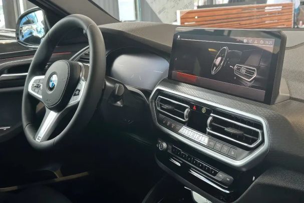 BMW X4 xDrive 140 kW image number 11