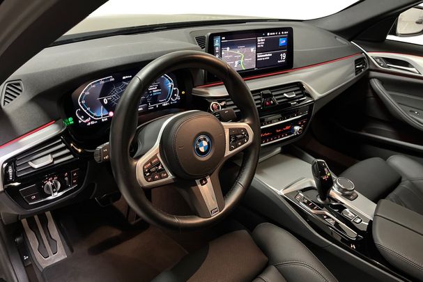 BMW 530 xDrive 216 kW image number 15