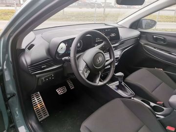 Car image 11