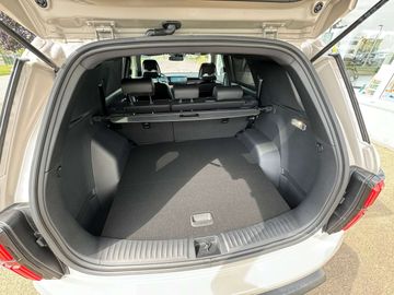 Car image 33