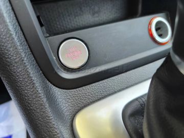 Car image 33