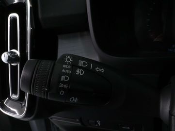 Car image 36