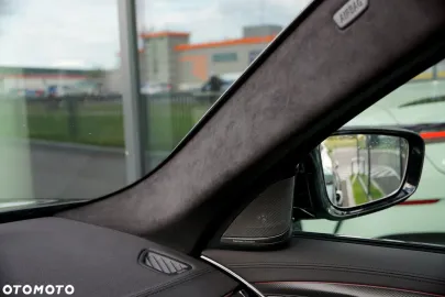 Car image 38