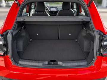 Car image 32