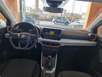 Car image 16