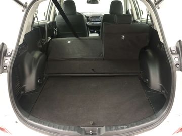 Car image 36