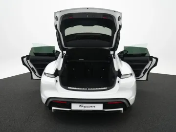 Car image 47