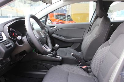 Car image 8