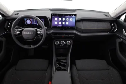 Car image 30