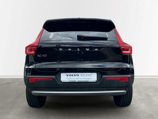 Volvo XC40 Recharge T4 155 kW image number 3