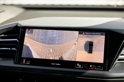 Car image 31