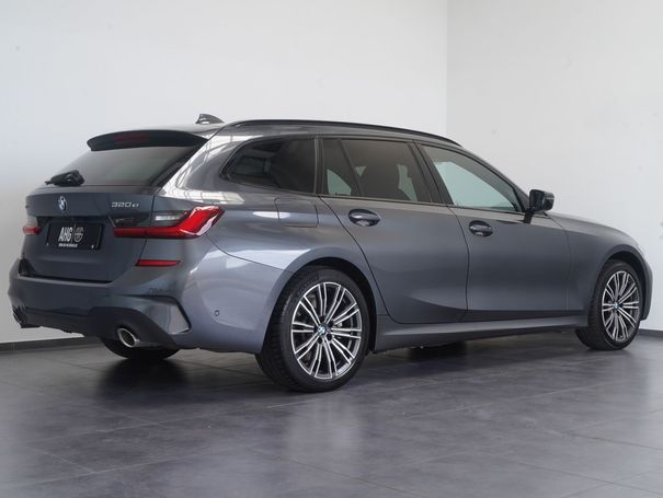 BMW 320 e Touring M Sport xDrive 150 kW image number 4