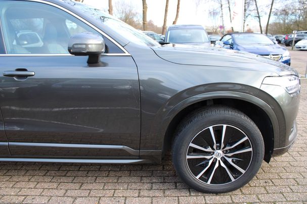 Volvo XC90 AWD Momentum 173 kW image number 29