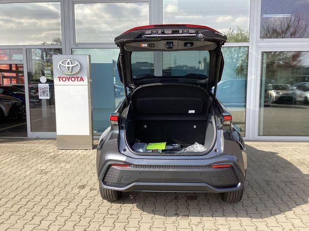 Toyota C-HR 2.0 Hybrid 145 kW image number 7