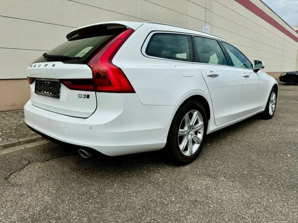 Volvo V90 AWD Momentum 110 kW image number 3