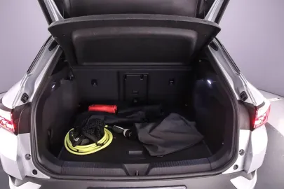 Car image 36