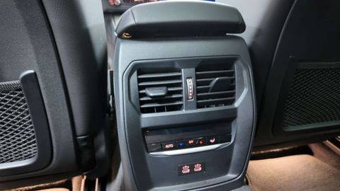 Car image 41