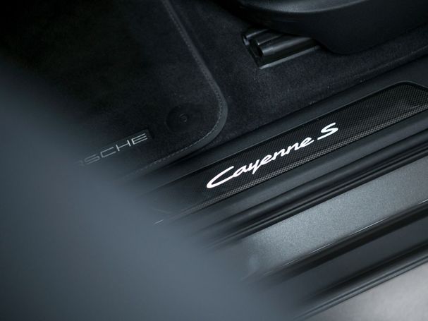 Porsche Cayenne S E-Hybrid 382 kW image number 19