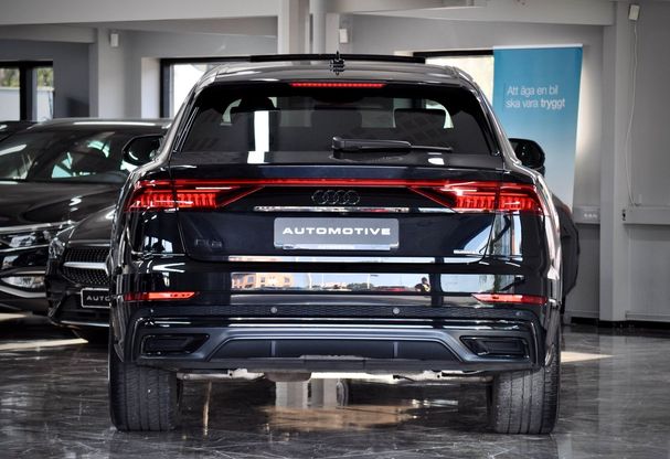 Audi Q8 50 TDI quattro S-line 210 kW image number 4