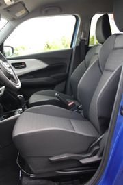 Car image 31