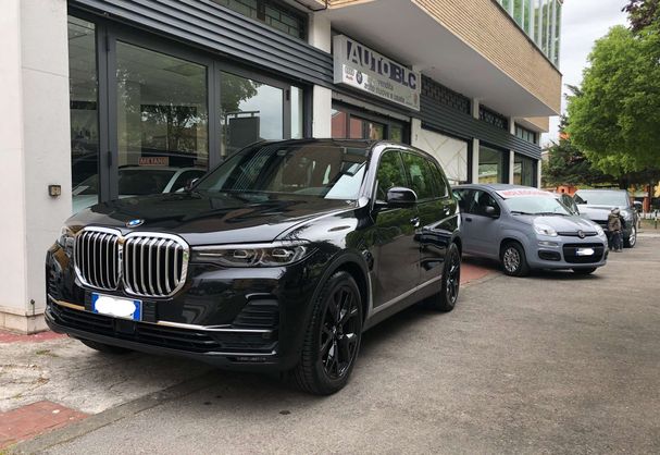 BMW X7 xDrive30d 195 kW image number 1