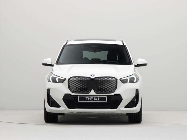 BMW iX1 eDrive20 150 kW image number 2