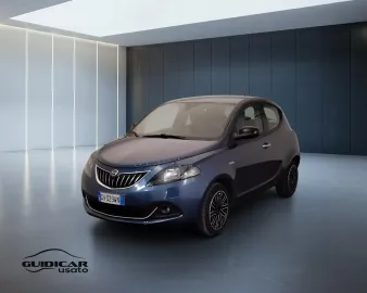 Car image 1