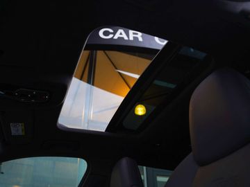 Car image 36