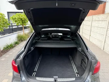 Car image 29